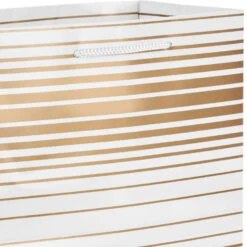 Hallmark Elegant Gold Assorted Sizes 6-Pack Gift Bags -Hallmark Elegant Gold Assorted Sizes 6Pack Gift Bags 5EGB7033 05